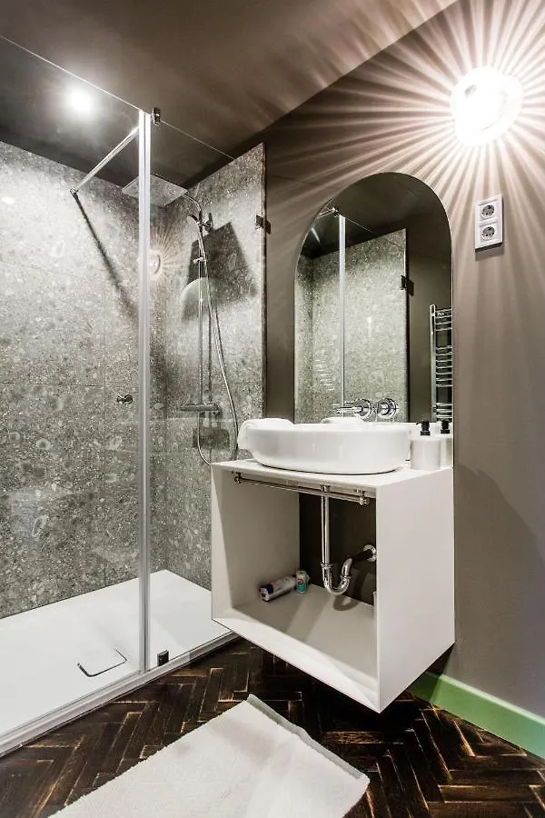 K52 Luxury 4Bdrm 4Bthrm Apartment Budapest 0*,  Hungary